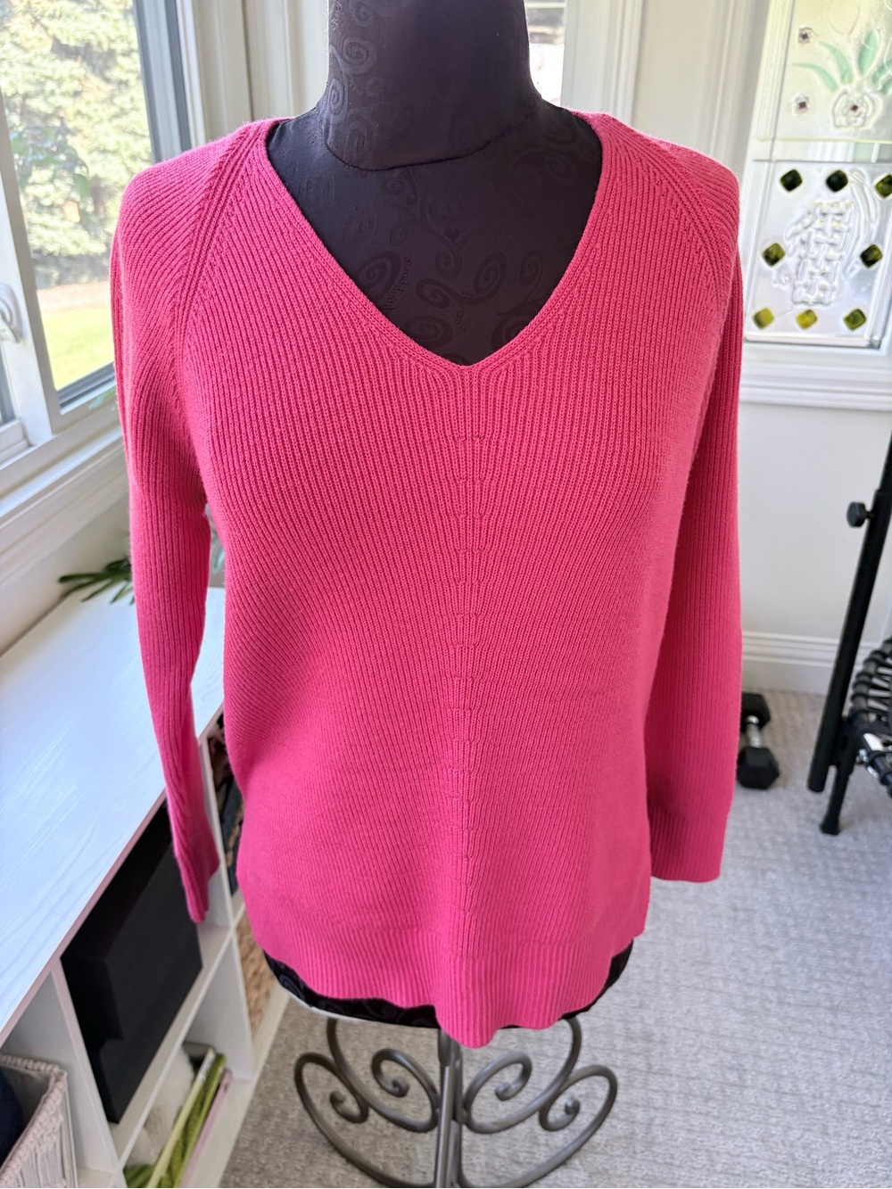 Athleta red/coral V-Neck Ribbed Sweater Merino